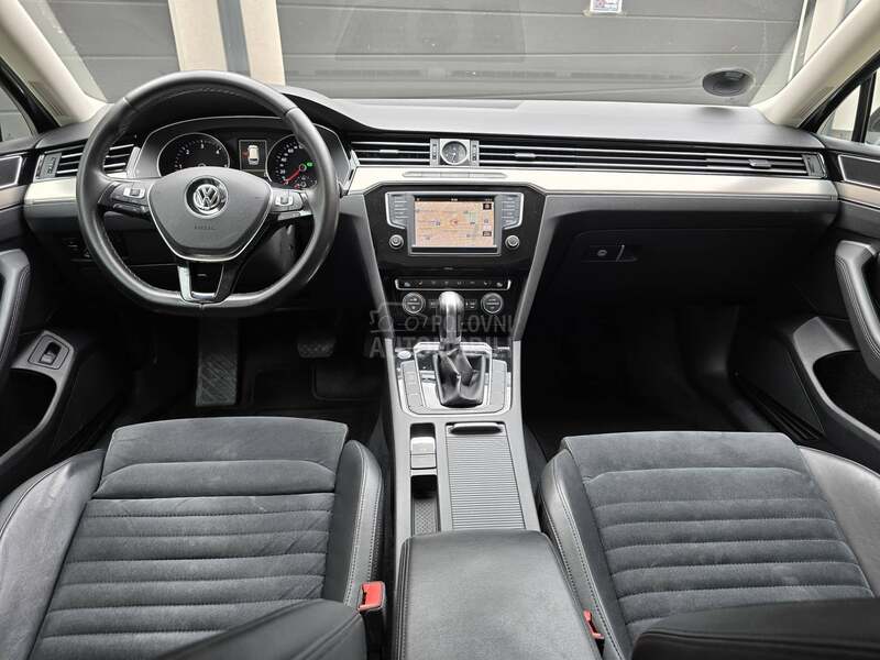 Volkswagen Passat B8 2.0 TDI DSG HIGHLINE