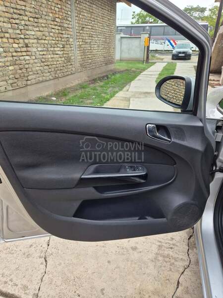 Opel Corsa D 
