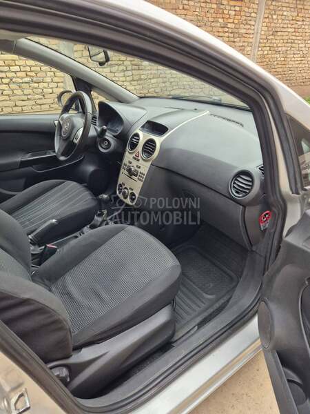 Opel Corsa D 