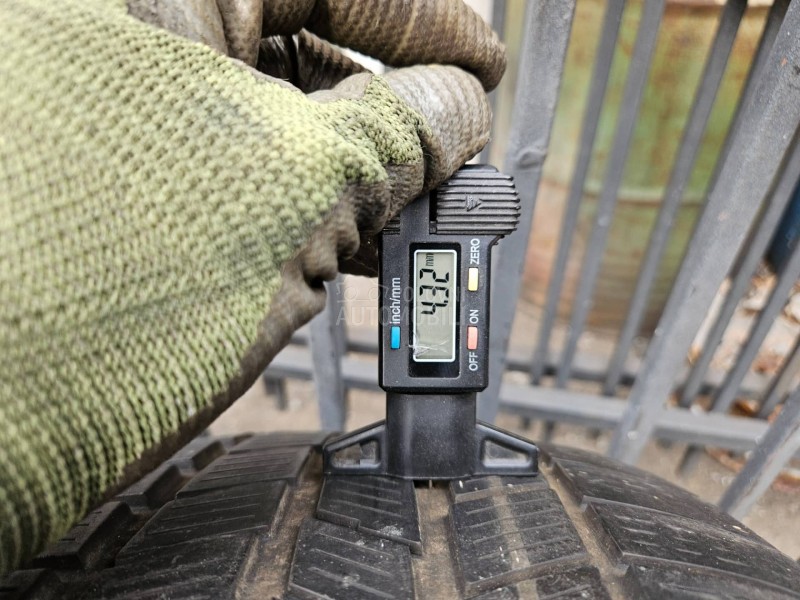 Pirelli 235/65 R17 Sve sezone