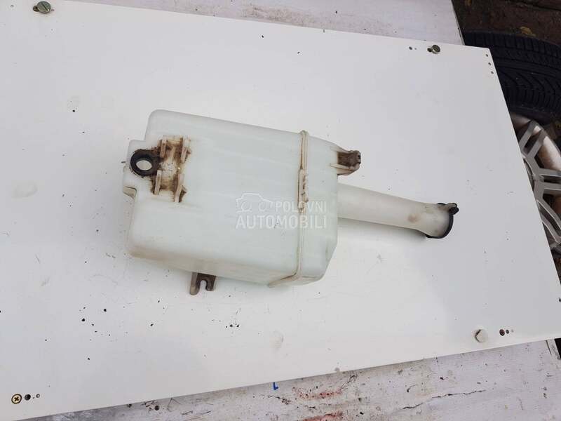 POSUDA TEČNOSTI BRISAČA