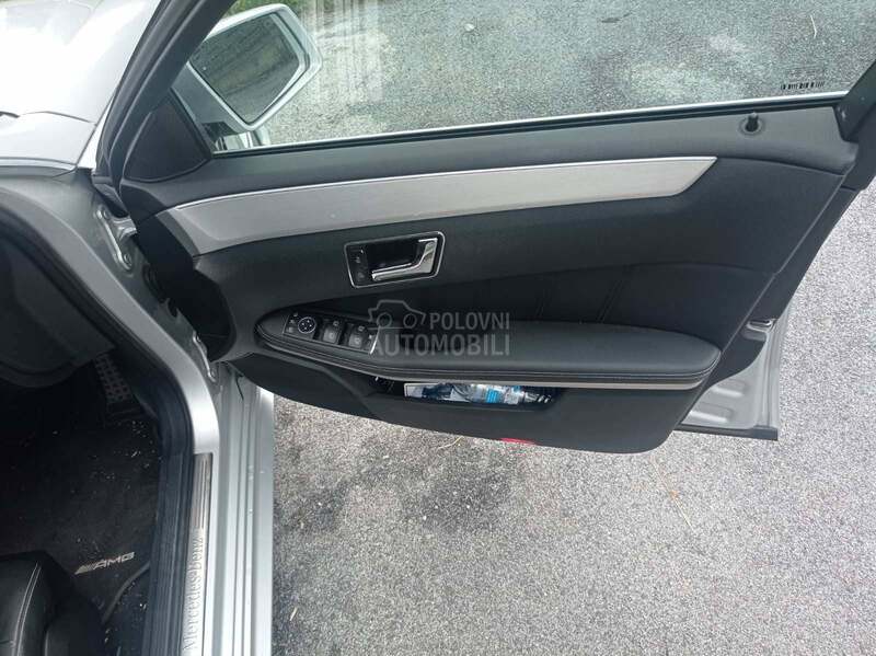 Mercedes Benz E 250 CDI  BLUEF-CY  AMG