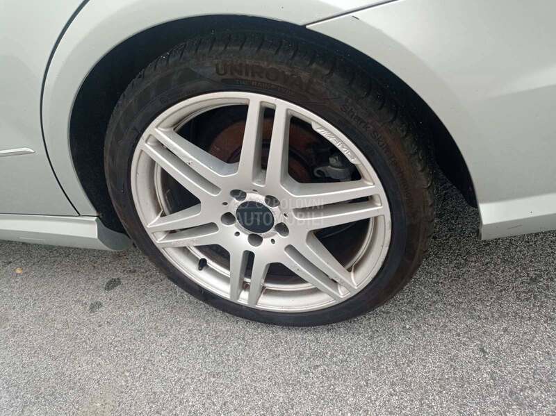 Mercedes Benz E 250 CDI  BLUEF-CY  AMG