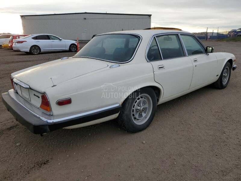Jaguar XJ6 sovereign