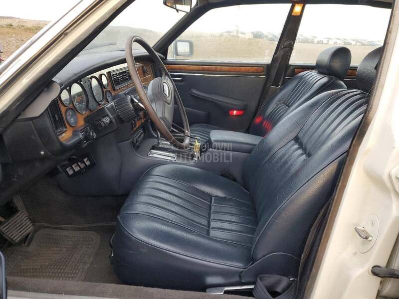 Jaguar XJ6 sovereign