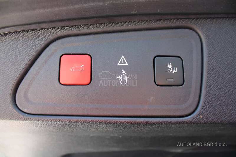 Peugeot 3008 1.5 HDI AUT