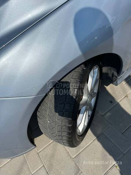 Mercedes Benz B 180 N O V / P A N O