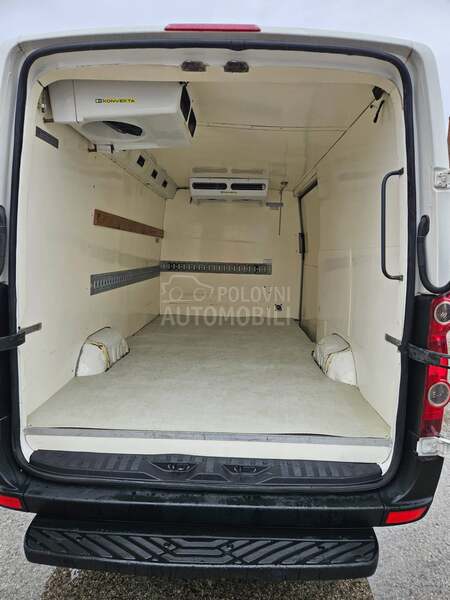 Volkswagen Crafter 2.5 tdi HLADNJACA