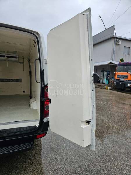 Volkswagen Crafter 2.5 tdi HLADNJACA