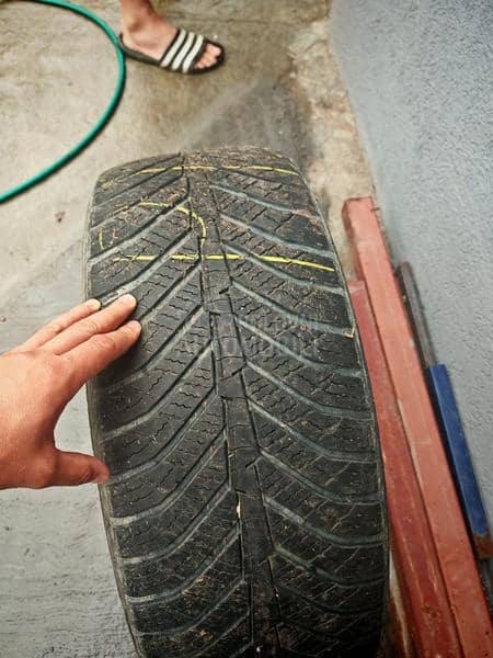 Kumho 235/50 R18 Sve sezone