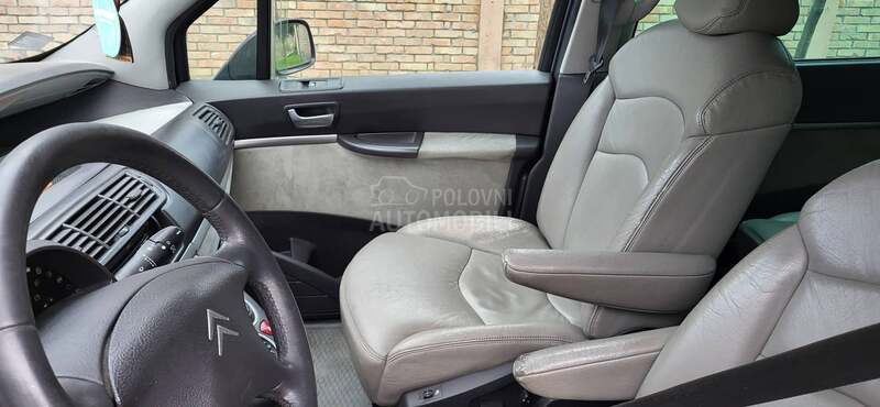 Citroen C8 2.2 hdi