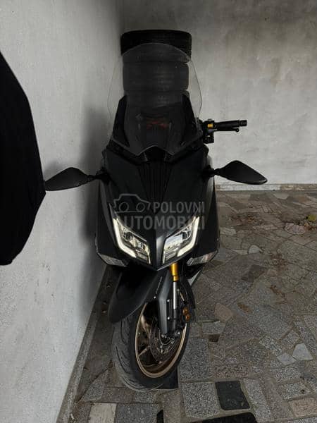 Yamaha T max Iron max 530