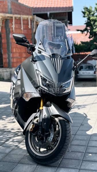 Yamaha T max Iron max 530
