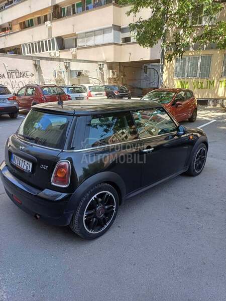 MINI One 