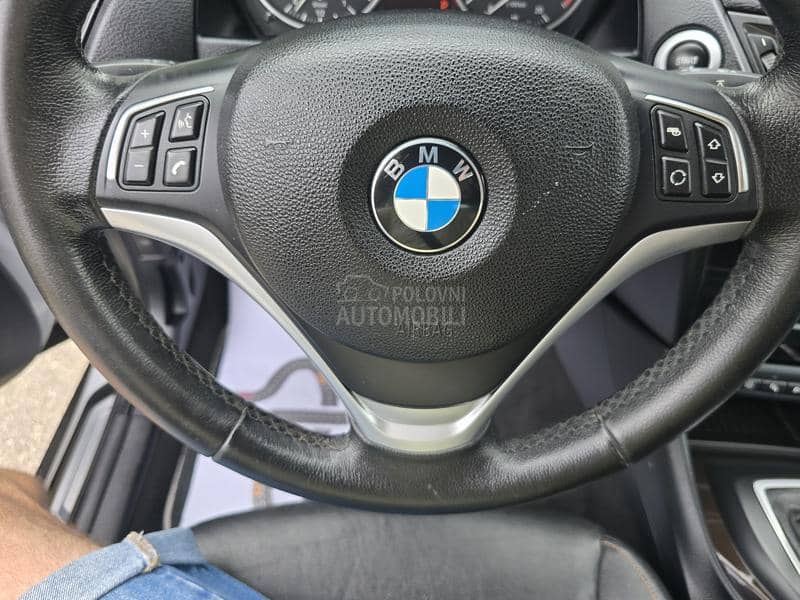 BMW X1 2.0d.  AUTO/LED