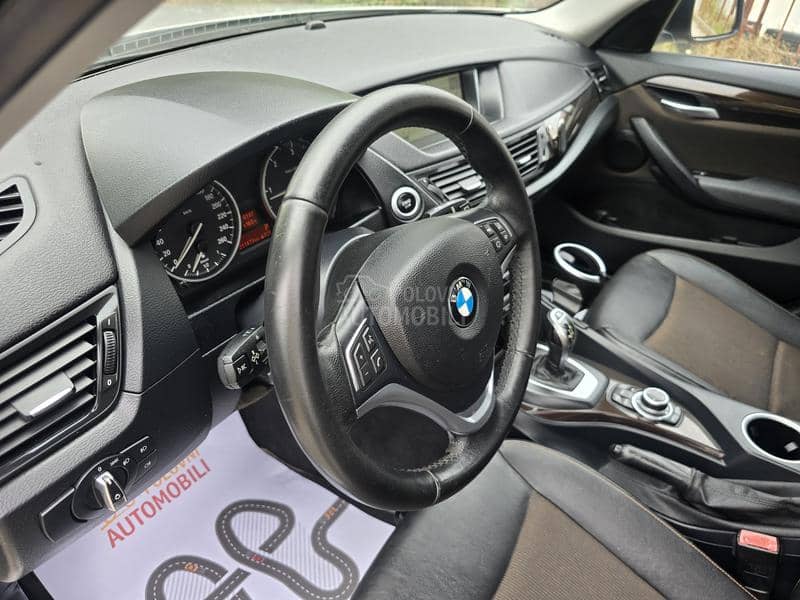 BMW X1 2.0d.  AUTO/LED