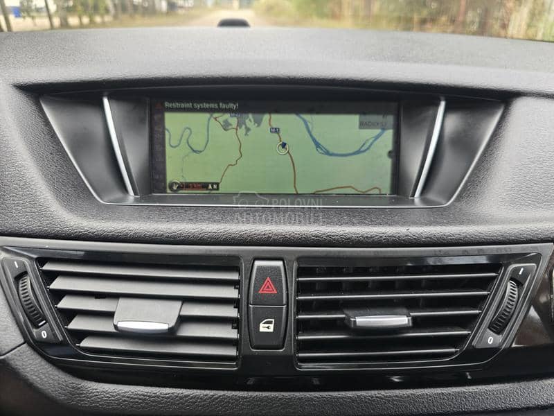 BMW X1 2.0d.  AUTO/LED