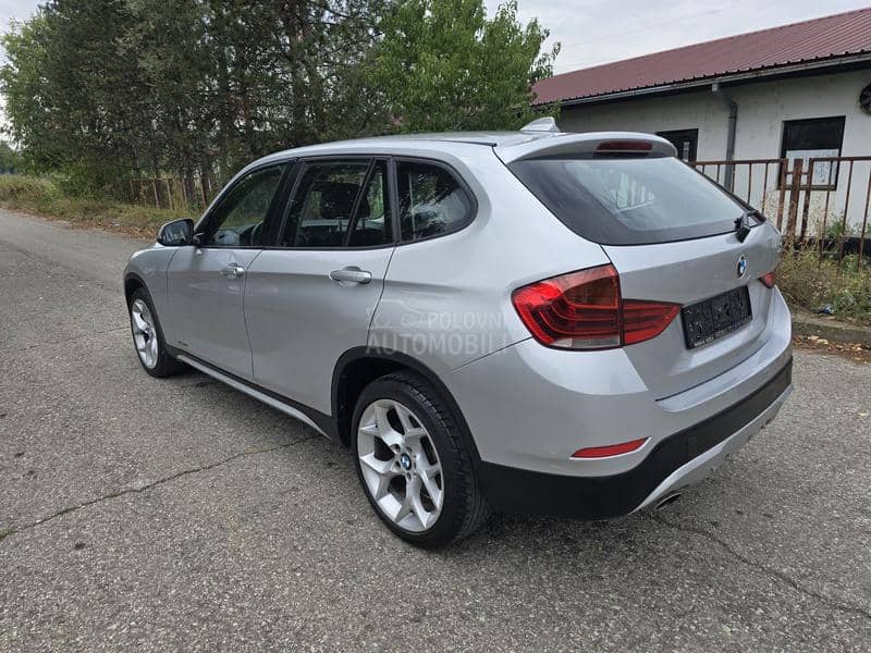 BMW X1 2.0d.  AUTO/LED