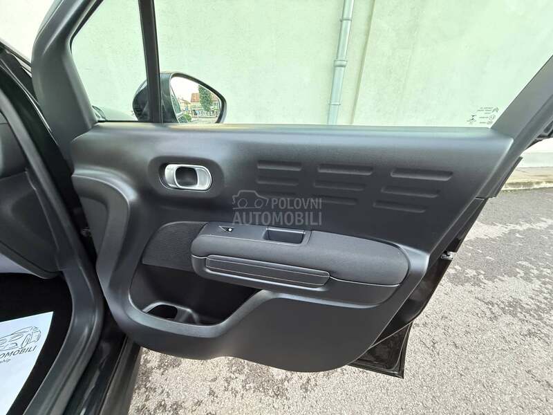 Citroen C3 Aircross 1.2 SHINE/AUT