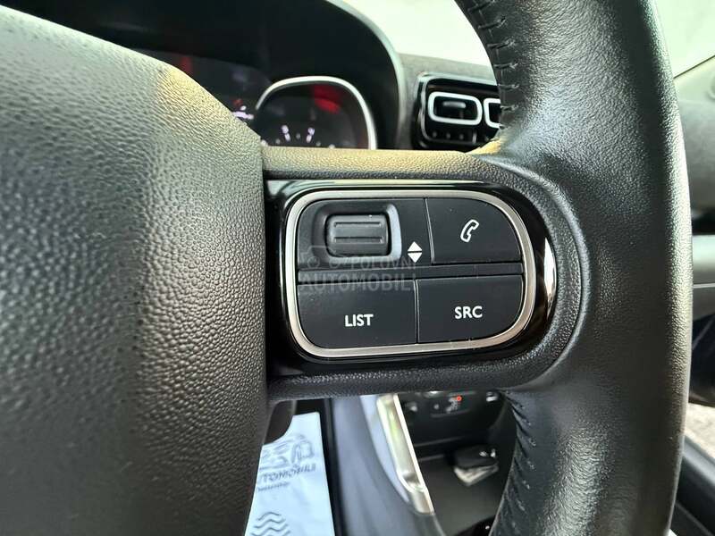 Citroen C3 Aircross 1.2 SHINE/AUT