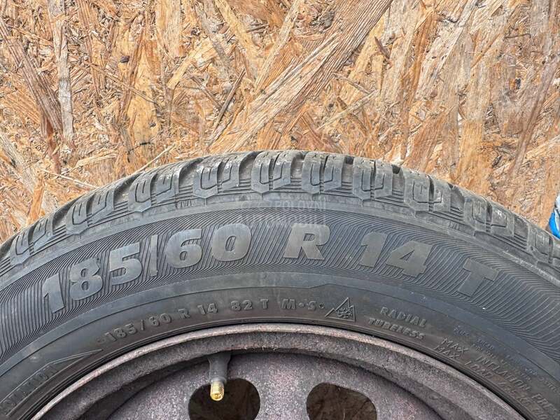 Semperit 185/60 R14 Zimska