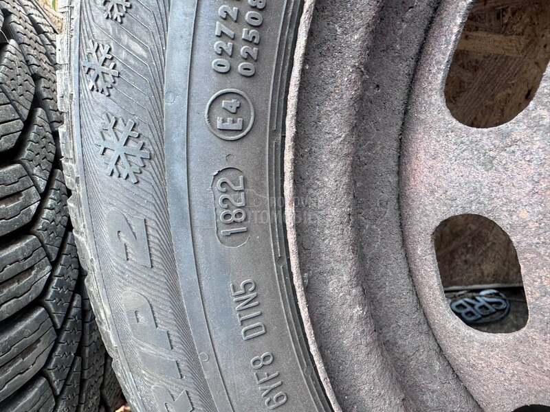 Semperit 185/60 R14 Zimska