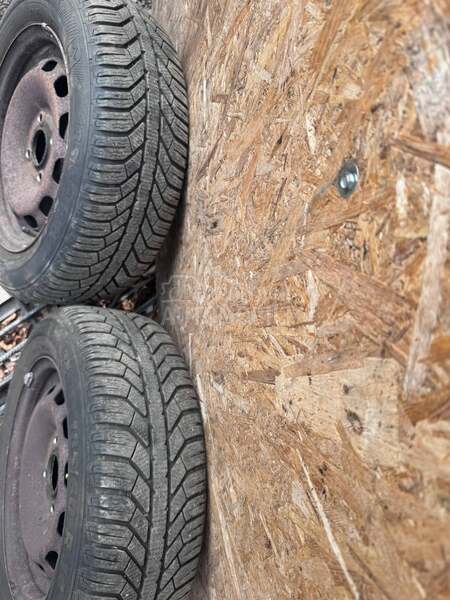 Semperit 185/60 R14 Zimska