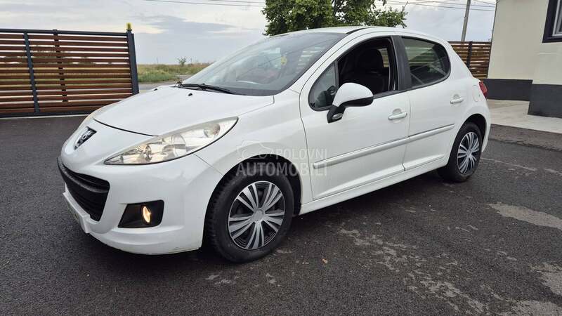 Peugeot 207 1.4TNG