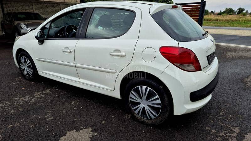 Peugeot 207 1.4TNG