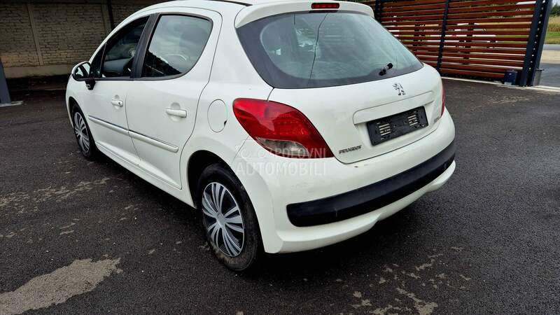 Peugeot 207 1.4TNG