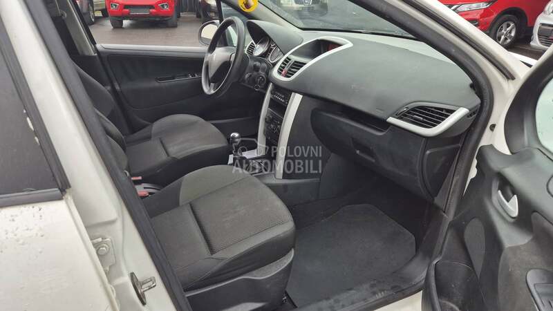 Peugeot 207 1.4TNG