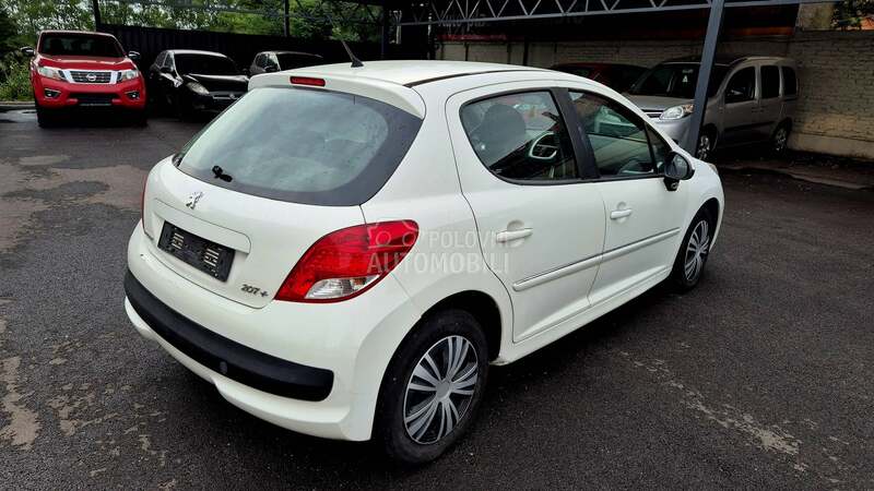 Peugeot 207 1.4TNG