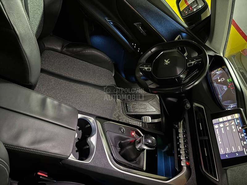 Peugeot 3008 business
