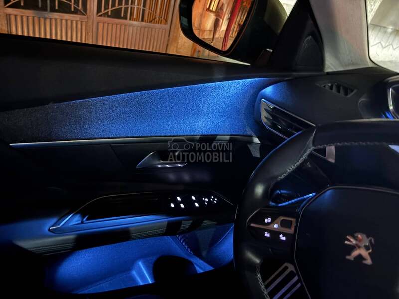 Peugeot 3008 business