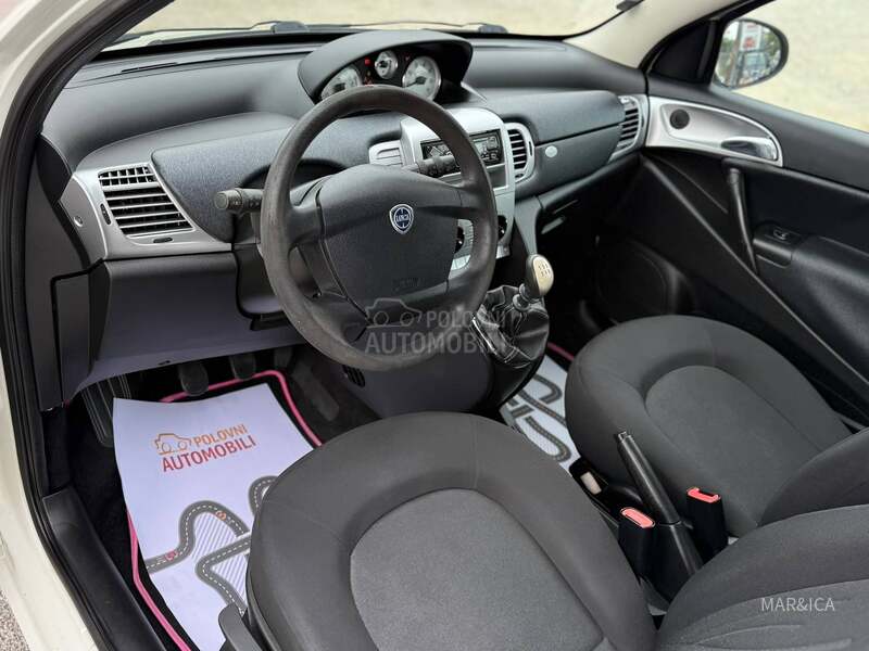 Lancia Ypsilon 1.2B-BAS N0V