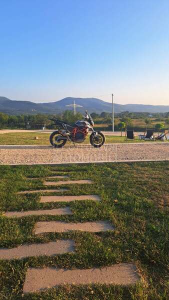 KTM Duke 690 R