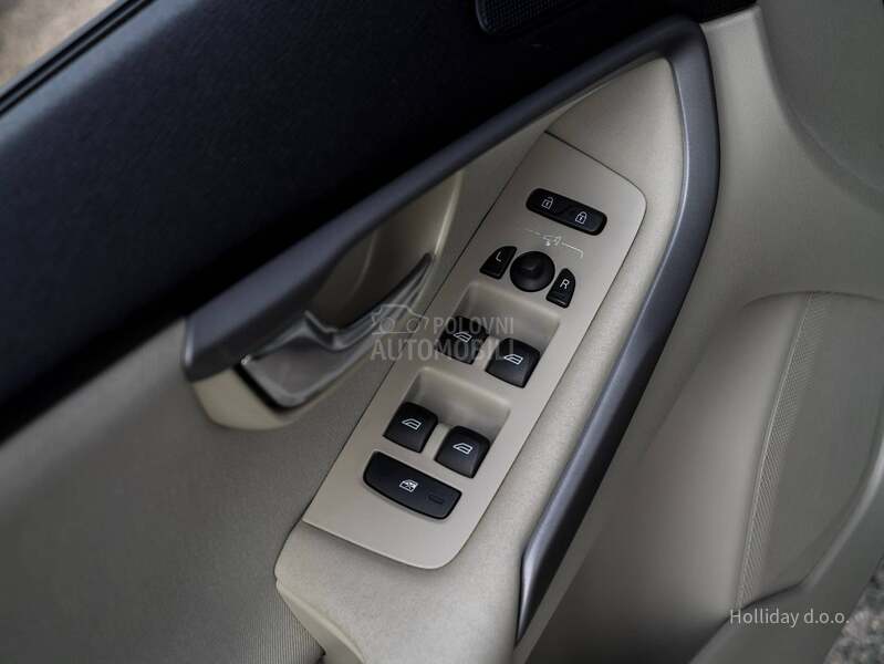 Volvo V40 2.0D Led Nav
