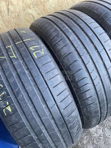 Pirelli 245/45 R18 Letnja