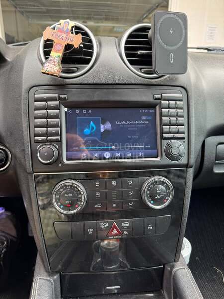 Multimedija 4/32GB Carplay