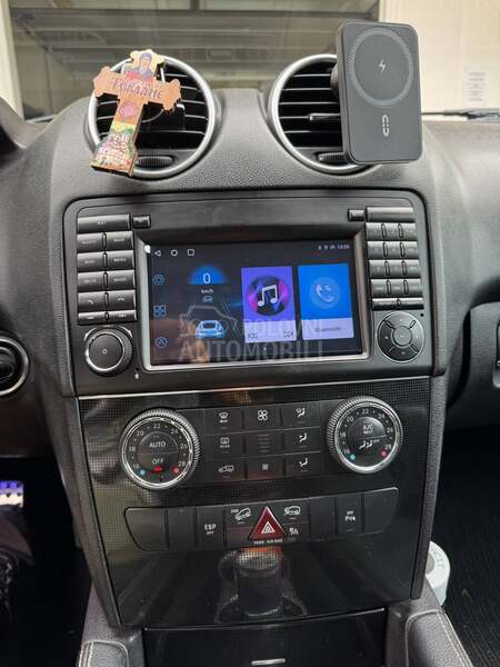 Multimedija 4/32GB Carplay