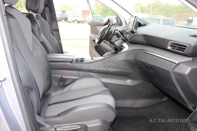 Peugeot 3008 1.5 HDI ALLURE