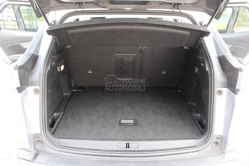 Peugeot 3008 1.5 HDI ALLURE