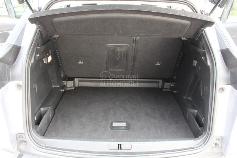 Peugeot 3008 1.5 HDI ALLURE