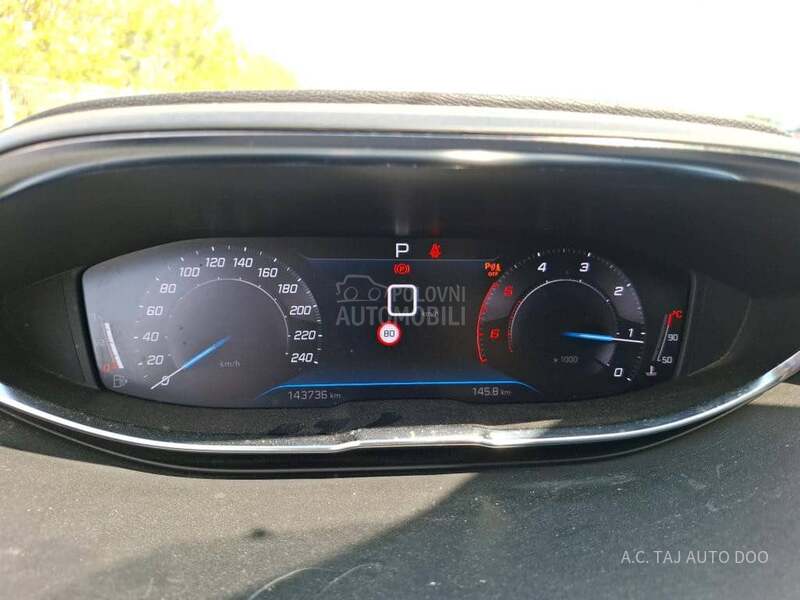 Peugeot 3008 1.5 HDI ALLURE