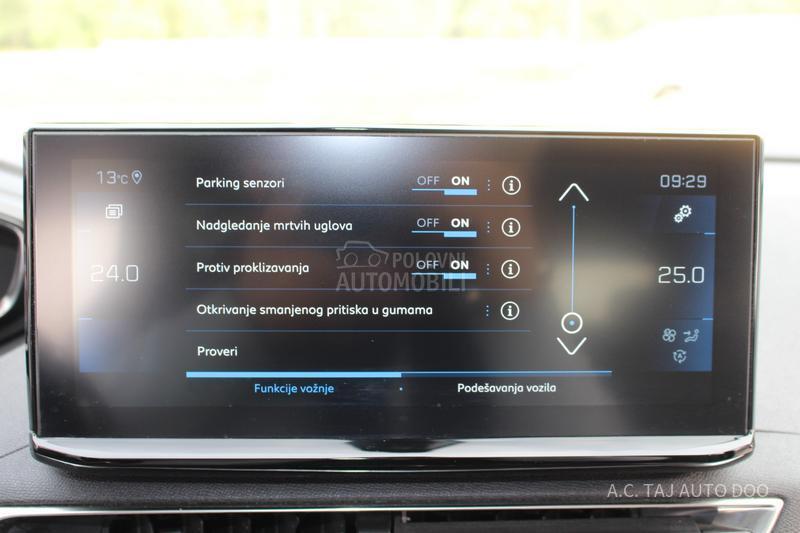 Peugeot 3008 1.5 HDI ALLURE