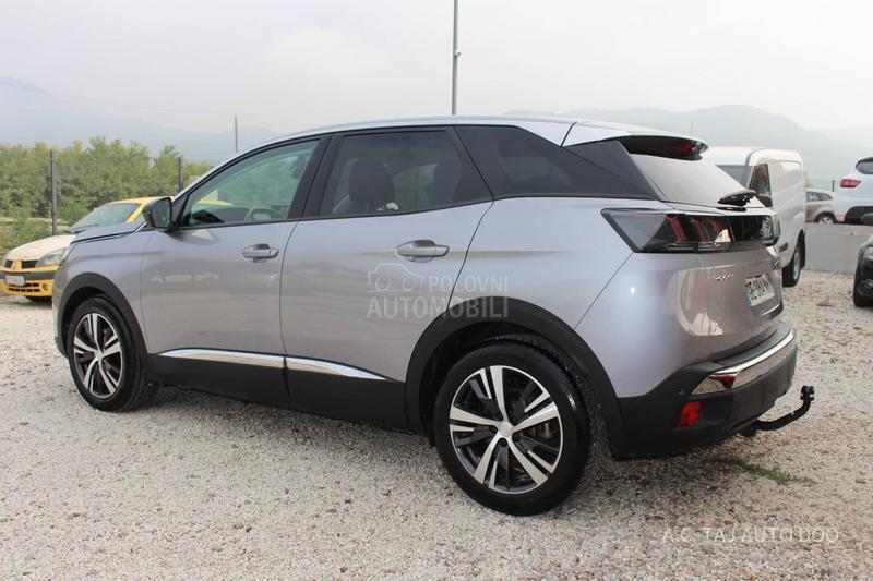Peugeot 3008 1.5 HDI ALLURE