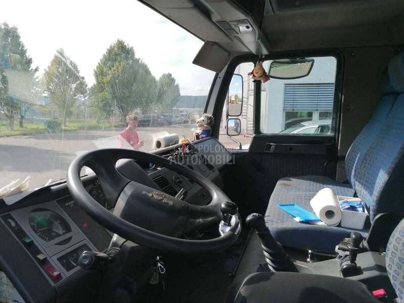 MAN LE 8.230 C