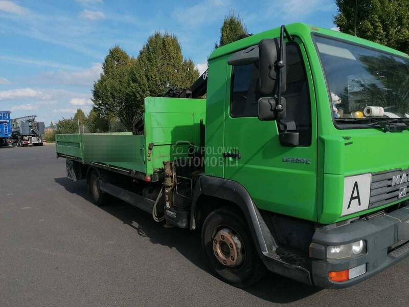 MAN LE 8.230 C