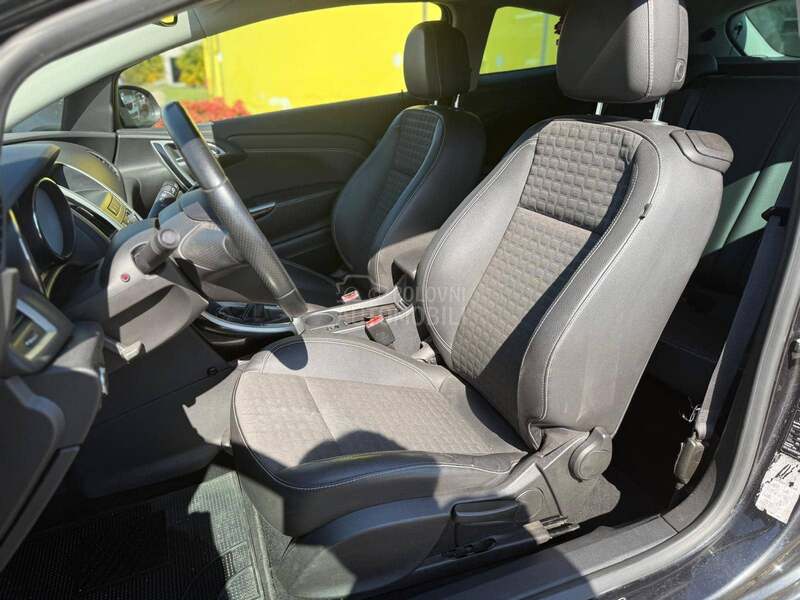 Opel Astra J Cosmo