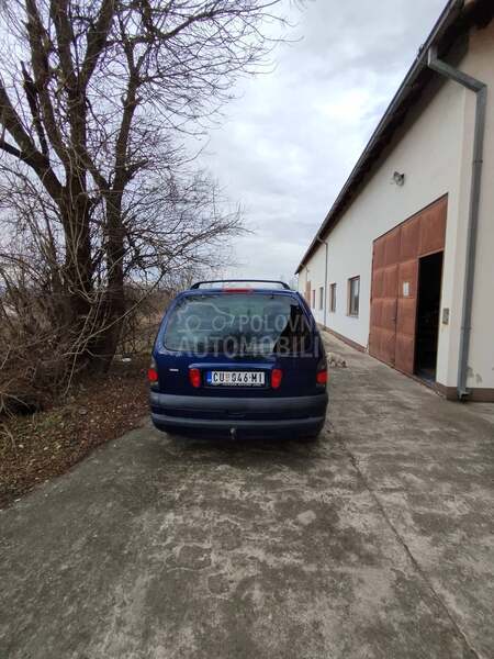 Renault Espace The Race